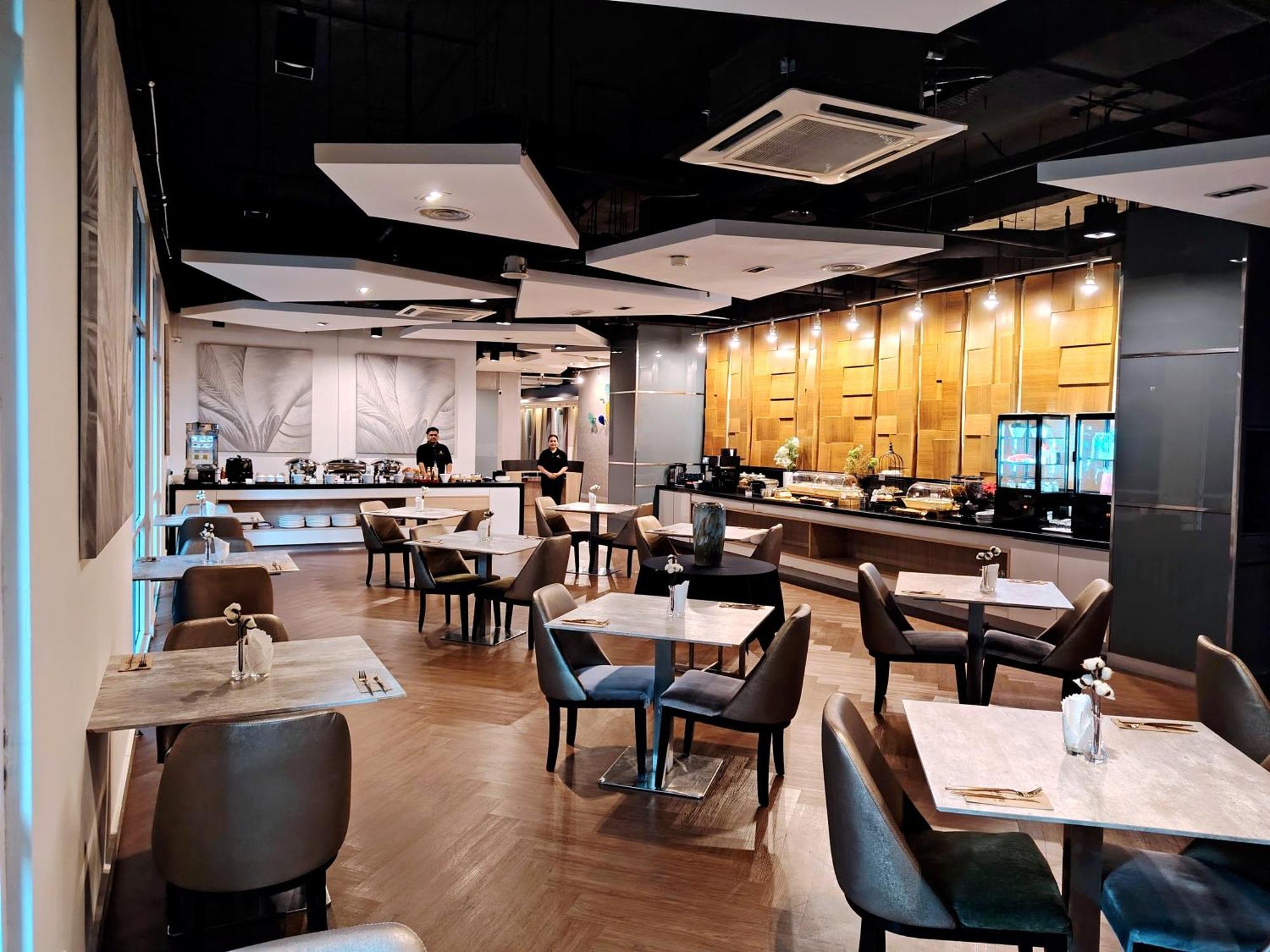 Cormar Suites — Photos 3